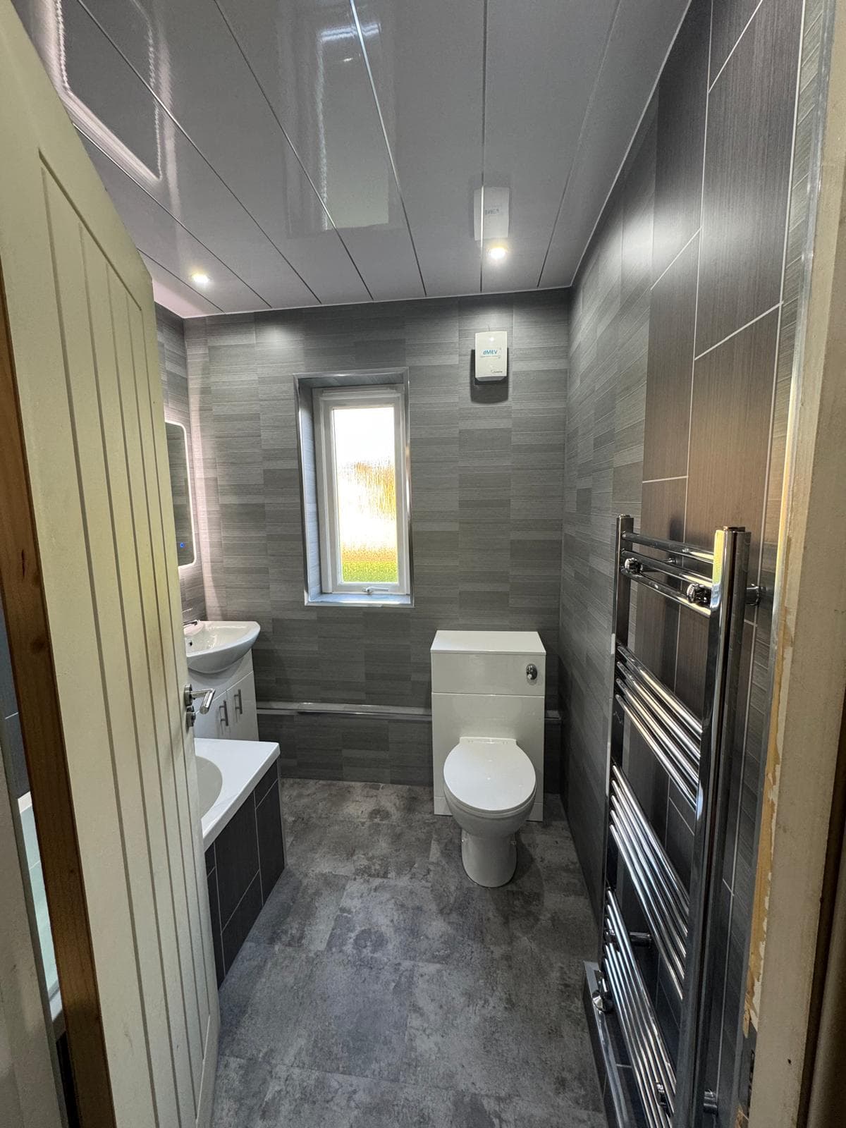 Example bathroom finish 10