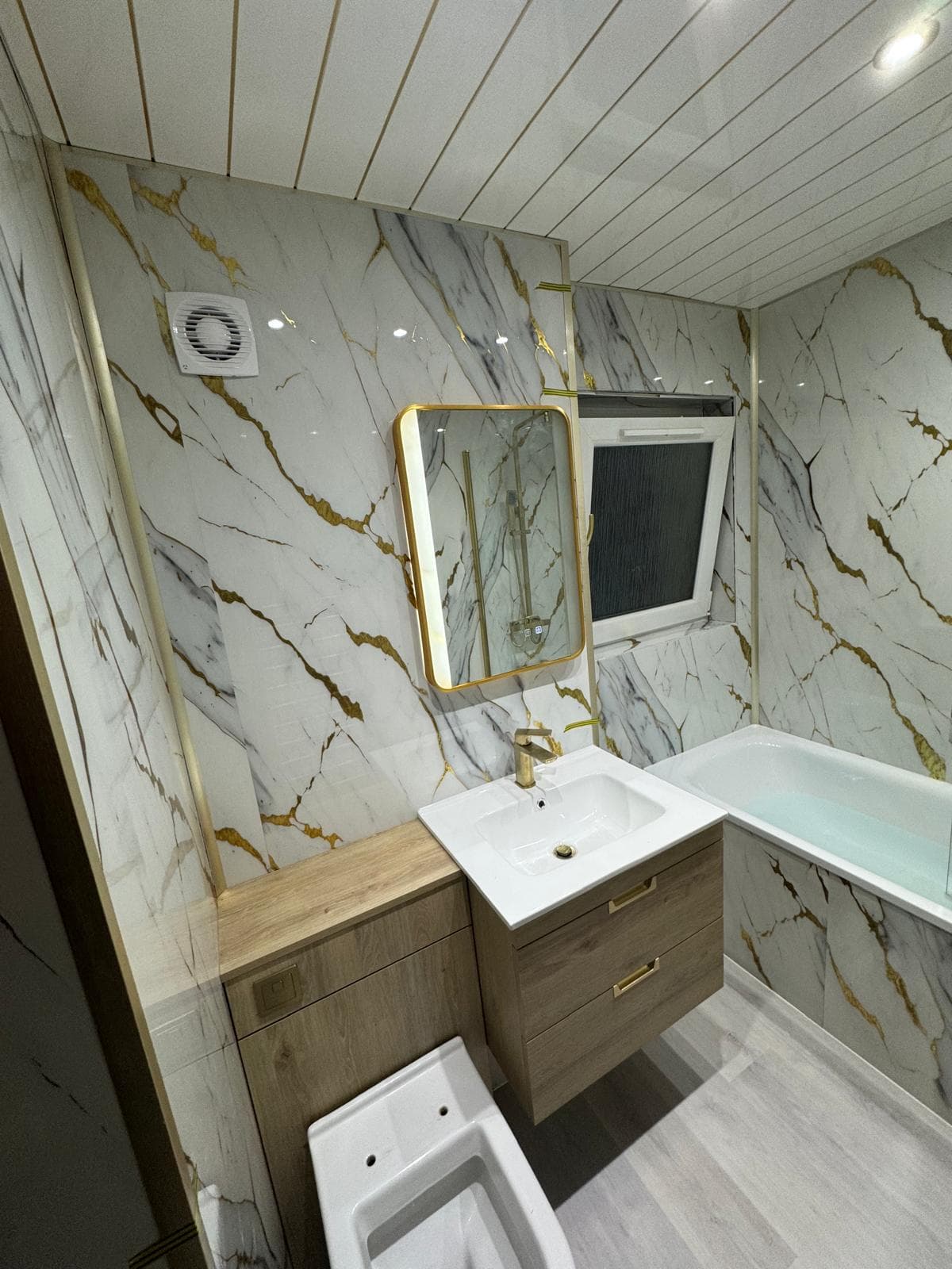 Example bathroom finish 18