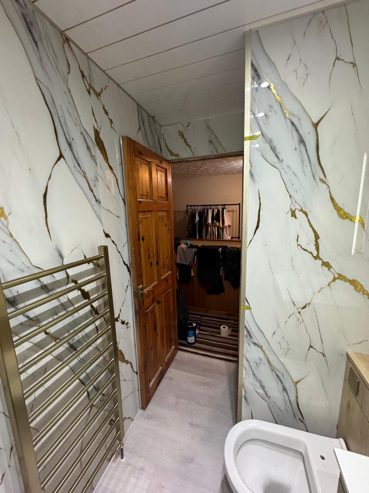 Example bathroom finish 20
